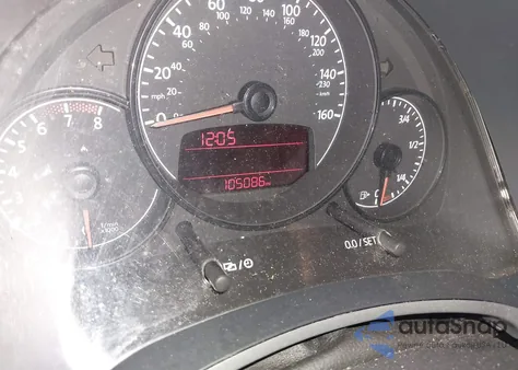 2012 Volkswagen Beetle 2.0T Turbo Launch Edition z USA, uszkodzony, nr VIN 3VWVA7AT5CM603304